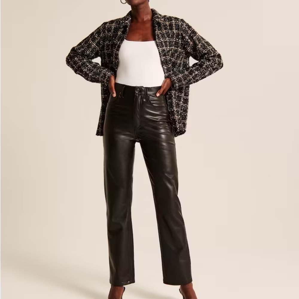 Vegan Leather 90s Straight Ultra High Rise Pant - Picture 4 of 8